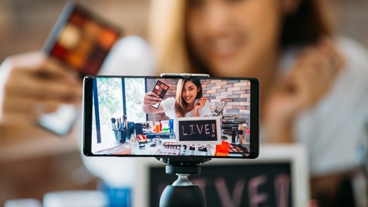 Top 5 Live Video Streaming Benefits for E-commerce